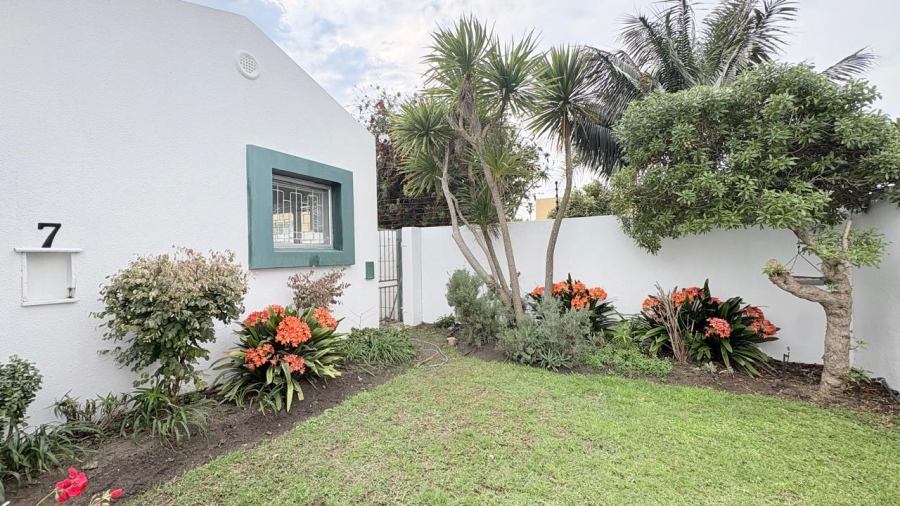To Let 2 Bedroom Property for Rent in Kirstenhof Western Cape